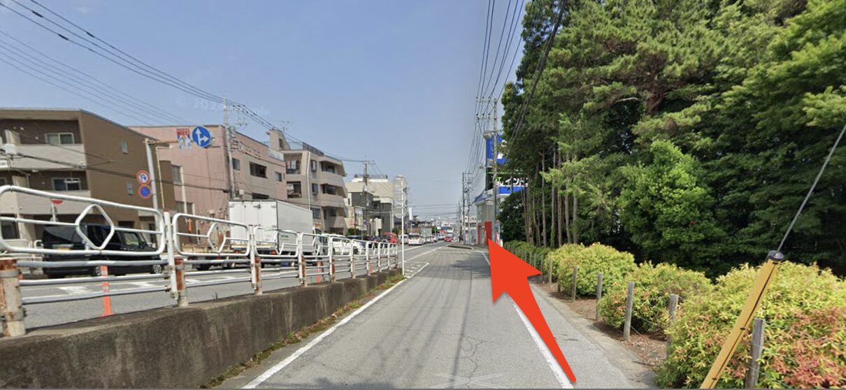 そのまま直進
