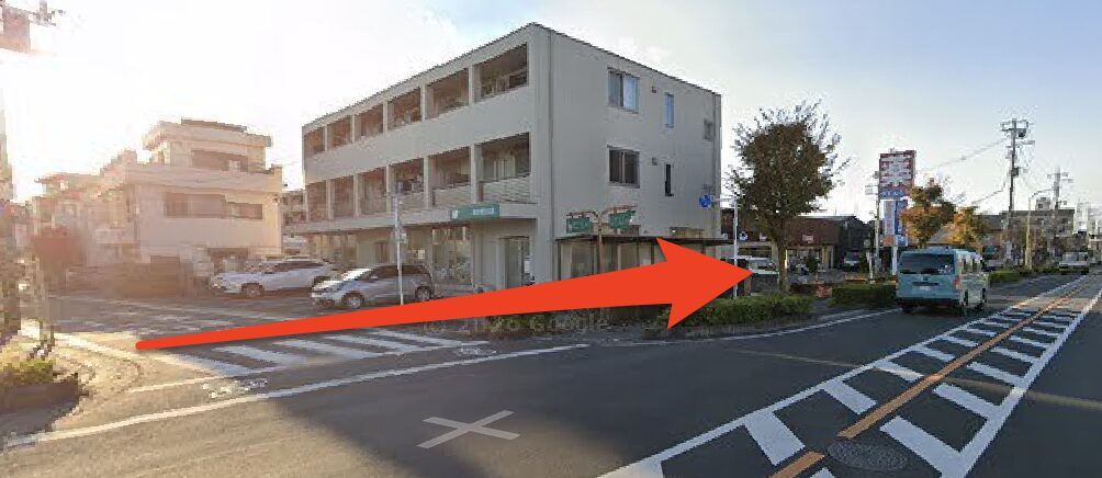 そのまま直進