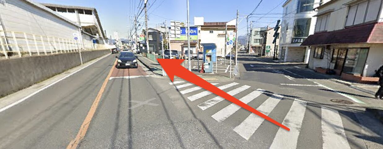 線路沿いを直進