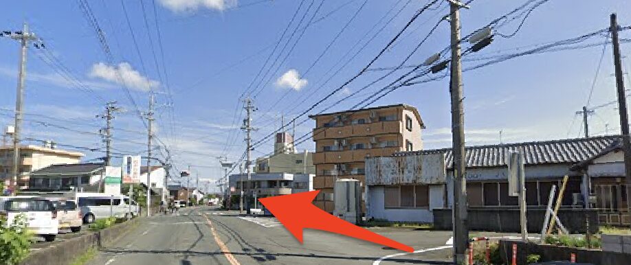 そのまま直進