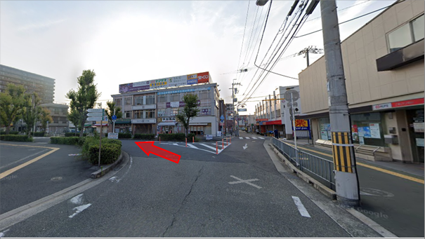 チキンゴルフセブンパーク天美店へのアクセス|一つ目の交差点を左折