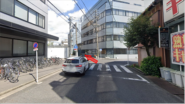 チキンゴルフ刈谷店へのアクセス|Y字路を左へ
