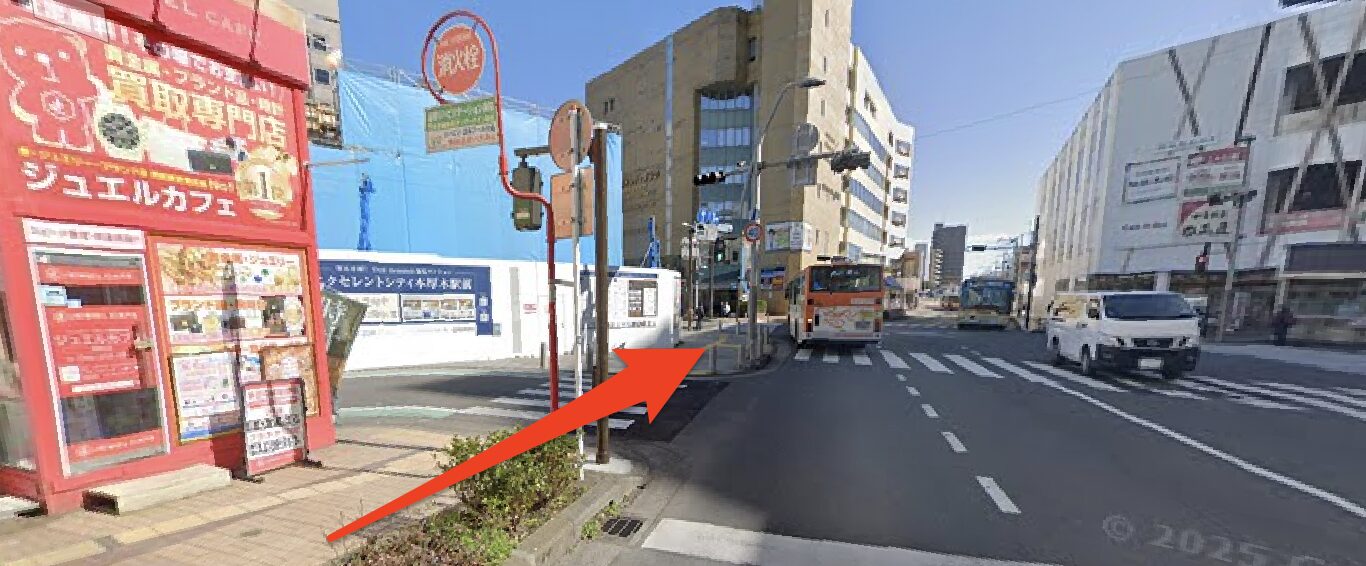 県道602号線沿いをさらに直進