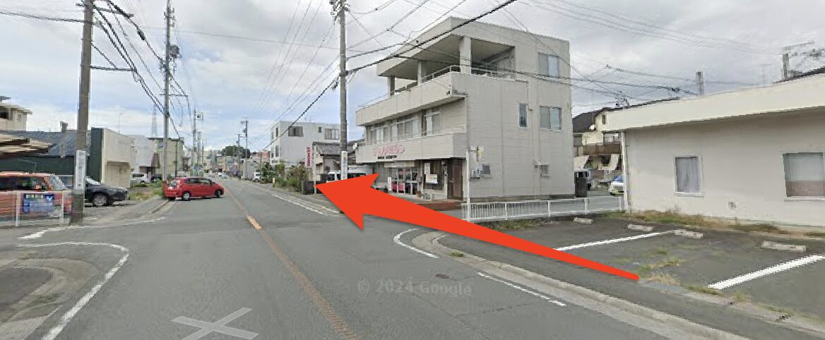 さらに直進