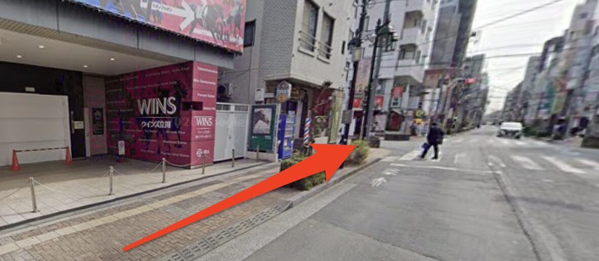 すずらん通りを進む