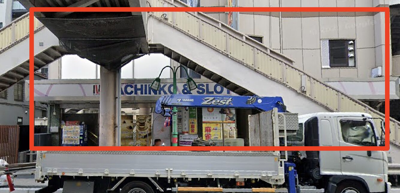 サンクチュアリゴルフ笹塚店が入るマルシンビル