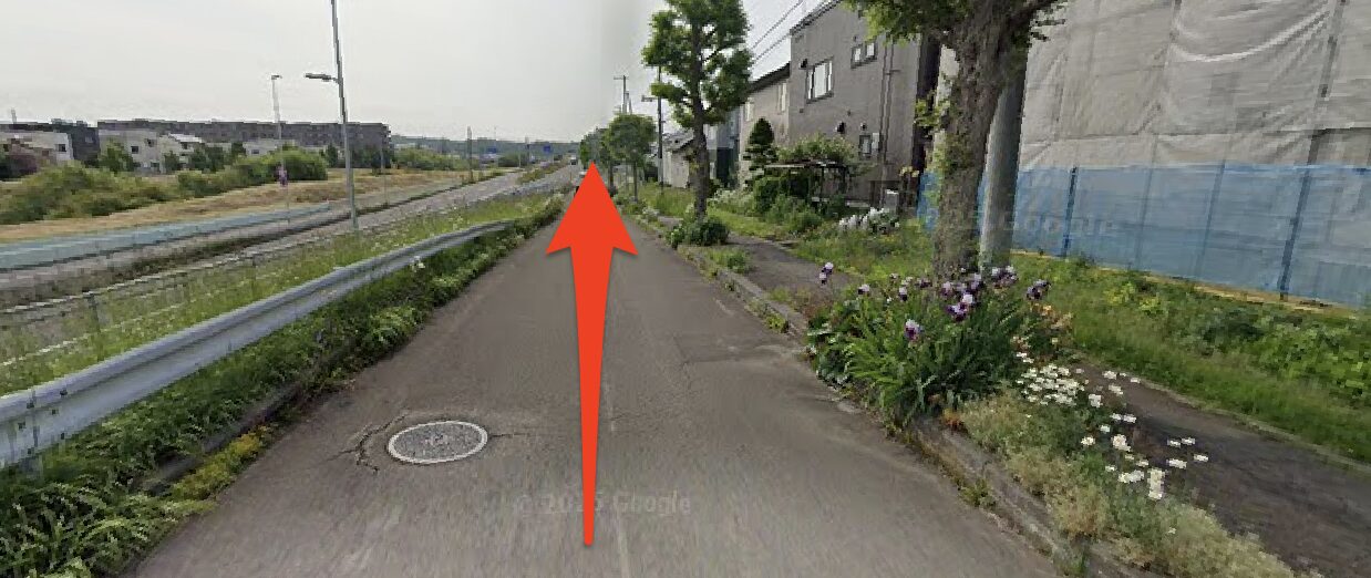 もみじ台通りを直進