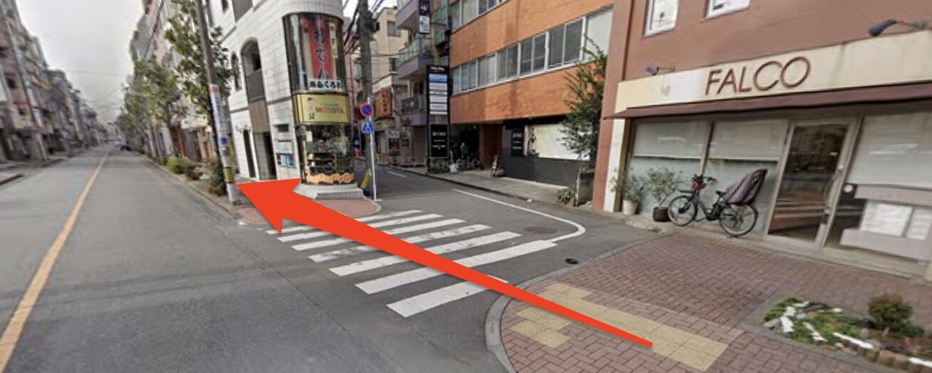 右折後そのまま直進する